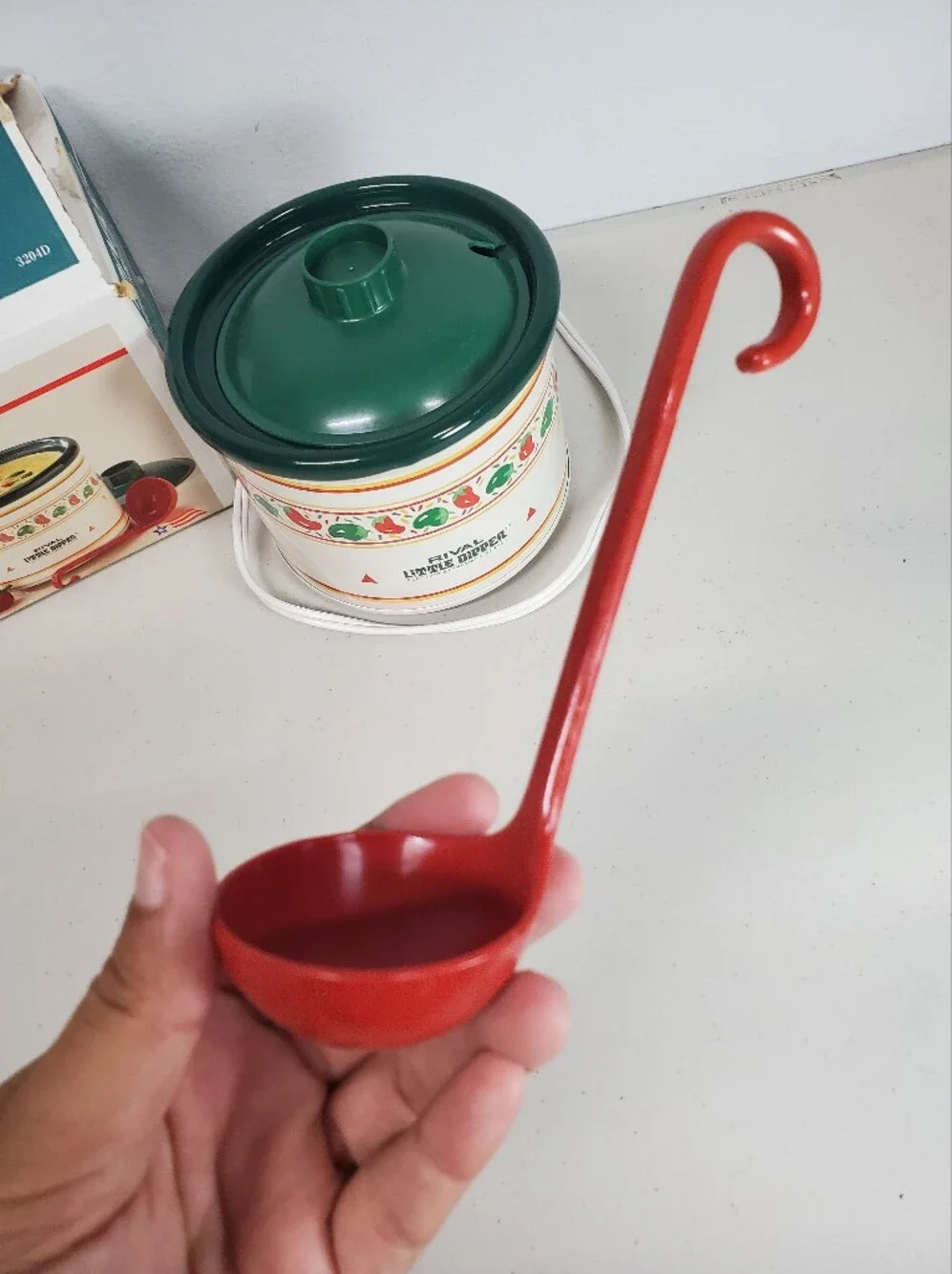 Rival Little Dipper Pepper Themed Electric Stoneware Dip Server With Ladel Y2K